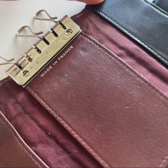 CHANEL 6-Ring Key Holder - Picture 3 of 7